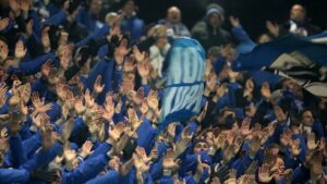 2. Bundesliga: Schalke dreht Partie bei Tabellenführer Paderborn