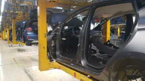 Schleswig-Holsteins Ministerpräsident kritisiert Autobranche