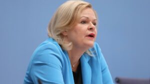 Faeser nennt AfD-Politiker "Teil des russischen Propaganda-Apparats"