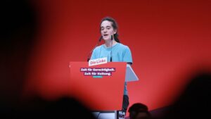 Linken-Spitzenkandidatin Rackete unterstützt GDL-Streik