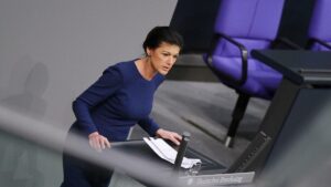 Wagenknecht fordert Nullrunde für Bundestagsabgeordnete