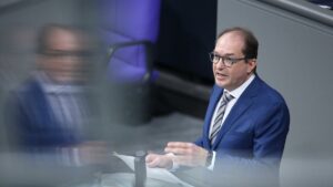 Asyl: Dobrindt drängt auf "Drittstaatenmodell"