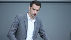 Audretsch wirft Union in Arbeitspflicht-Debatte Planwirtschaft vor