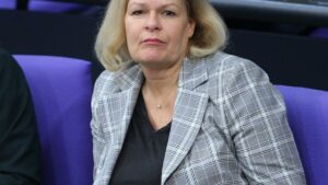 Innenministerin bezeichnet Terrorgefahr in Deutschland als "akut"