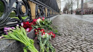Zahl der Toten nach Anschlag in Moskau steigt auf mindestens 115