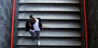 Deutsche Telekom baut KI-Assistenten in Telefonate ein