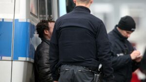 NRW-Innenminister begründet verfrühte Statistik-Herausgabe