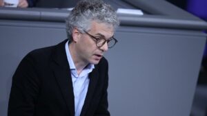 Union kritisiert Mittelkürzungen für Batterieforschungsfabrik