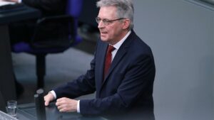 SPD-Fraktionsvize Post fordert Reform der Schuldenbremse