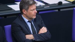 Habeck will stärkere europäische Verteidigungskooperation