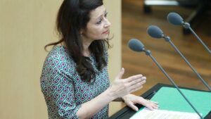 Berlins Justizsenatorin Badenberg will mehr KI