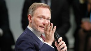 Lindner für Reformen zur Stärkung der Wettbewerbsfähigkeit