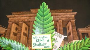 Drogenbeauftragter verteidigt Cannabis-Gesetz