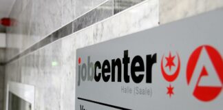 Zahl arbeitsloser Manager erreicht höchsten Stand seit zehn Jahren