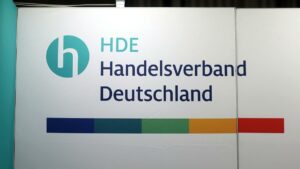 Handelsverband warnt vor Belastungen durch Textilgesetz