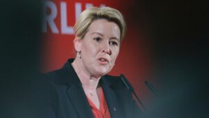 Giffey zweifelt an Strafrechtsverschärfung bei Politiker-Attacken