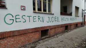 Antisemitische und islamfeindliche Straftaten um 30 Prozent gestiegen