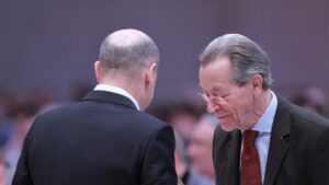 Müntefering: SPD-Kanzlerfrage noch offen