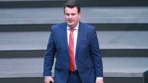 Heil stellt sich gegen Sozialkürzungen