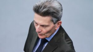 Mützenich für vorurteilsfreie Prüfung der Vorwürfe gegen Netanjahu