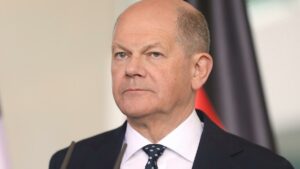 Kretschmann wirft Kanzler Scholz Führungsschwäche vor