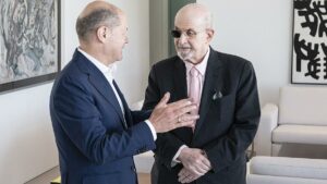 Scholz empfängt Salman Rushdie