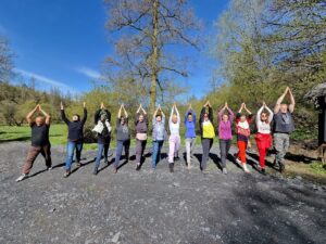 Feuer-Moon-Yoga im Jungbrunnen