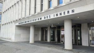 Faeser verbietet "Compact"-Magazin