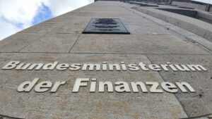 Umfrage: Etwa jeder Zweite will Schuldenbremse lockern