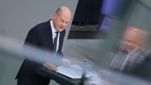 Gabriel kritisiert Scholz und fordert Verhandlungen mit den Taliban