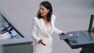 Röttgen sieht Baerbock in Nahost ohne Einfluss