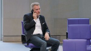 Ermittlungen gegen Bystron müssen nach EU-Wahl vorerst pausieren