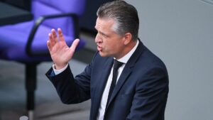 Frei verlangt Ende der Bürgergeldzahlungen an Ukrainer