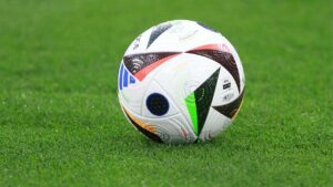 Fußball-EM: Schweiz besiegt Ungarn in deutscher Gruppe