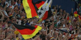 CDU will Fußball-WM 2042 nach Deutschland holen