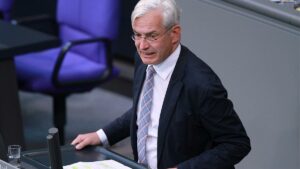 Middelberg zu Haushaltsstreit: Lindner sollte Ampel-Bündnis beenden