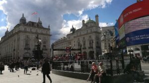 Inflationsrate in Großbritannien stagniert bei 2,0 Prozent