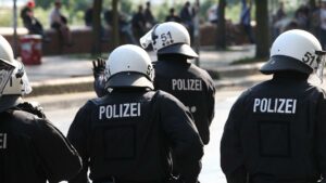 Hunderte Extremismus-Verdachtsfälle in Sicherheitsbehörden