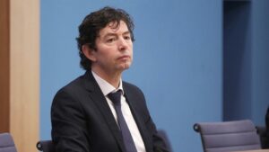 RKI-Protokolle: Drosten weist Vorwürfe zurück