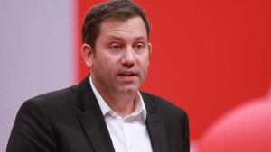 Klingbeil will sich Haushaltsdeal "sehr sorgfältig anschauen"