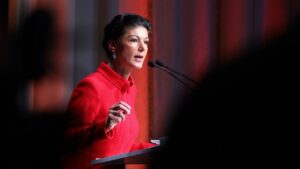 Wagenknecht nennt Nato-Beschlüsse "Blankoscheck für Endloskrieg"