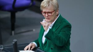 Künast für Aufstellung eines Grünen-Kanzlerkandidaten