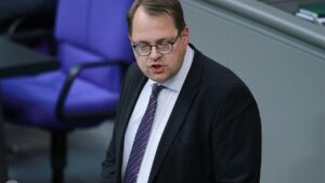 Auswärtiges Amt will Ukraine-Einreiseverbot für Pellmann aufklären