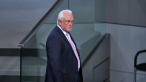 Kubicki übt Kritik an Faesers Vorgehen bei "Compact"-Verbot