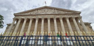 Haushalt verabschiedet: Lecornu-Regierung trotzt Misstrauensvoten