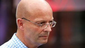 Halles suspendierter Oberbürgermeister macht Weg für Neuwahlen frei