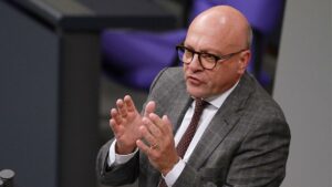 CDU-Innenpolitiker bekräftigt Forderung einer "nationalen Notlage"