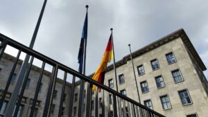 Finanzministerium wegen Zeitungsanzeige unter Druck