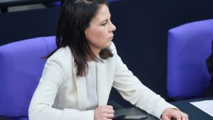 Baerbock begrüßt US-Waffenstationierung in Deutschland