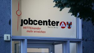 Arbeitslosenzahl steigt im November im Vorjahresvergleich